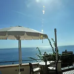 招待所 拉维罗亿博丽旅馆 4*