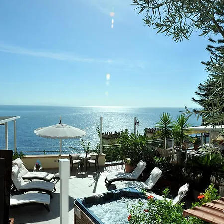 Pensjonat E Poi...ravello 4*